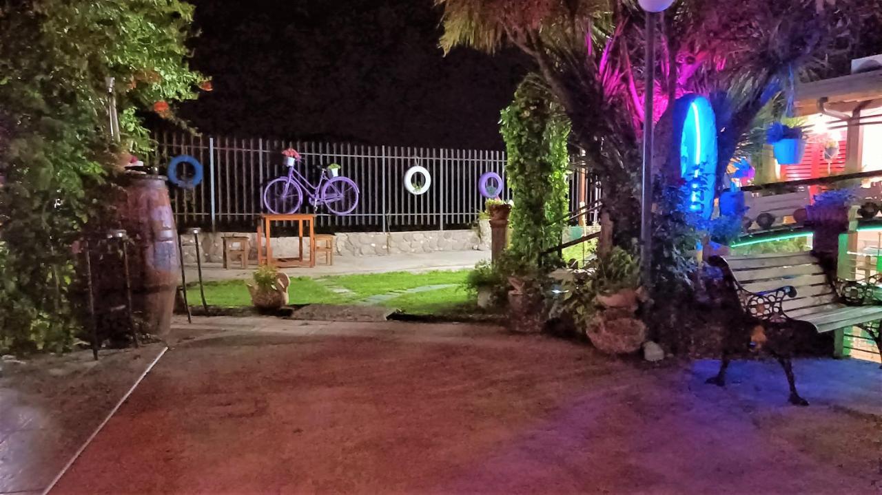 לינה וארוחת בוקר קסטרווילארי Il Laghetto מראה חיצוני תמונה